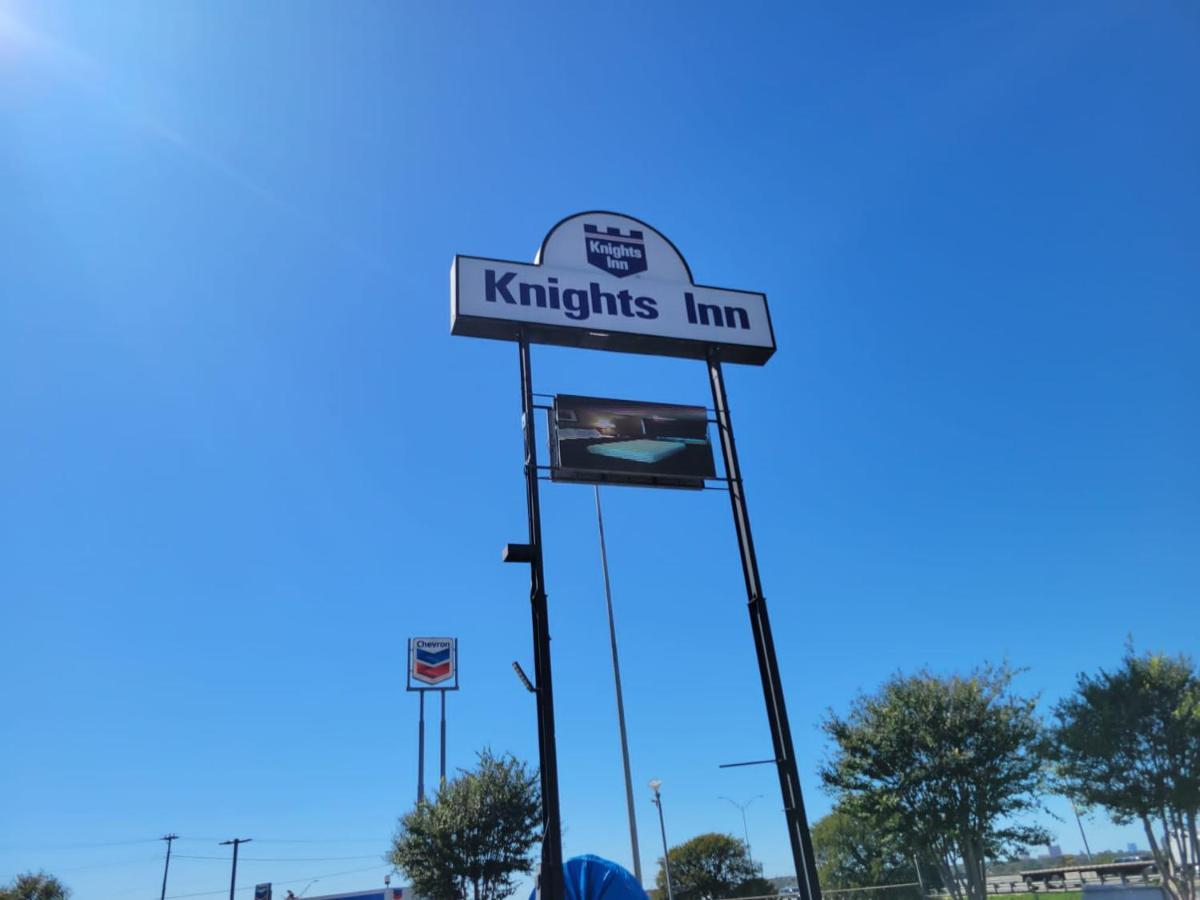 Knights Inn San Antonio Near Frost Bank Center Zewnętrze zdjęcie